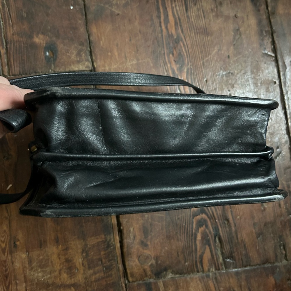 Roche Ventura Black & Brown Burma Leather Shoulder Bag - Picture 6 of 12